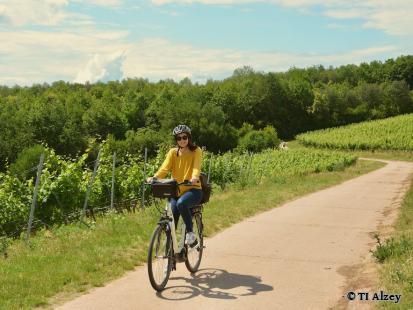Bloggerin beim Radfahren - Foto von TI Alzey